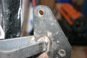Hinge bracket