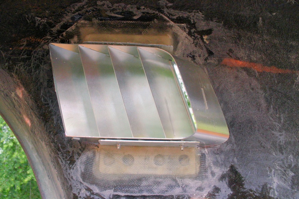 Louver Mtg Brkt